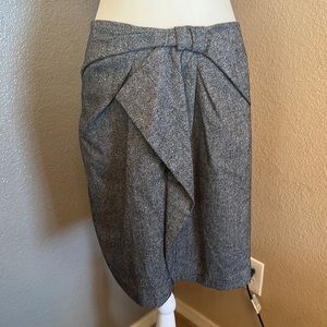 *Size 6 - Banana Republic - black and white pencil skirt with bow styling